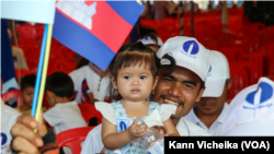 Activists and supporters of the Candlelight Party attend the party’s Extraordinary Congress in Siem Reap province on February 11, 2023. (Kann Vicheika/VOA Khmer)