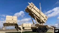 A Patriot missile mobile launcher is displayed outside the Fort Sill Army Post near Lawton, Oklahoma, March 21, 2023. Soldiers from Ukraine have been training on the weapon system at Fort Sill since January. (Sean Murphy/AP)