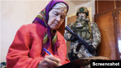 Voting in the occupied city of Severodonetsk; Photo credit: TASS / Moscow Times