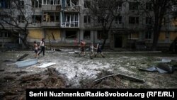 The aftermath of Russian shelling of Bakhmut, in the Donetsk region, on June 13, 2022. (Serhii Nuzhnenko/(RFE/RL)