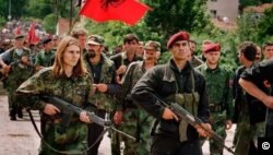 Rebels of the Kosovo Liberation Army in 1999