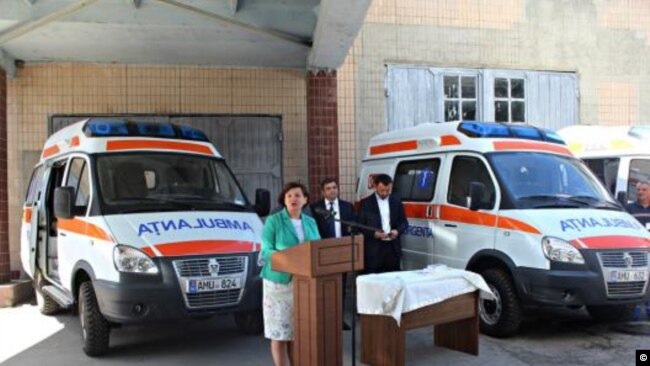 Moldovan health officials announce a new fleet of ambulances purchased from Russia