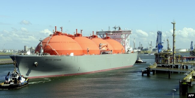 The LNG carrier "Arctic Voyager" is towed in the port of Rotterdam, The Netherlands, July 6, 2011.