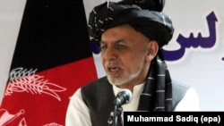Afghan President Ghani speaks to audience during a ceremony in Kandahar, 22 August 2017. Ghani said that Afghanistan's growing partnership with the United States will strengthen the global war on terrorism, thanking the U.S. president for the decision to deploy more troops.