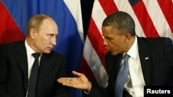 Mexico -- U.S. President Barack Obama meets with Russian President Vladimir Putin in Los Cabos, June 18, 2012