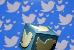 A 3D-printed logo for Twitter