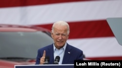 Democratic U.S. presidential nominee and former Vice President Joe Biden speaks about his plan to create jobs and U.S. President Trump's handling of the coronavirus disease (COVID-19) response during a campaign stop in Warren, Michigan, U.S., September 9,
